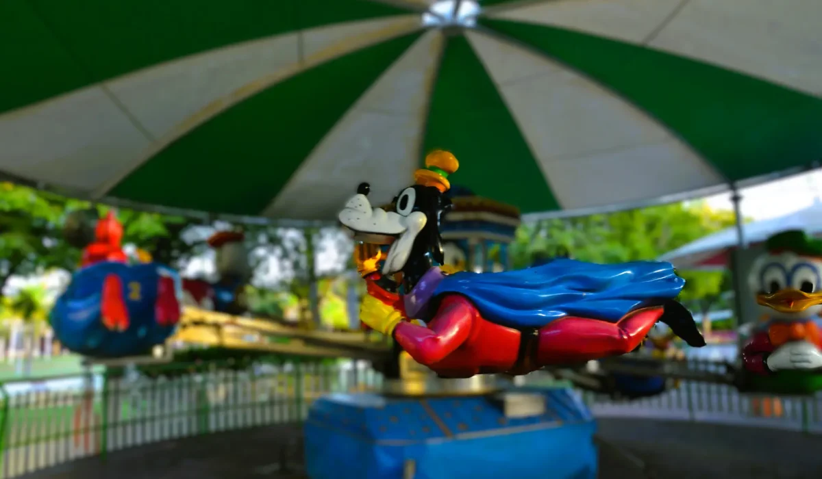 חיות מעופפות 113